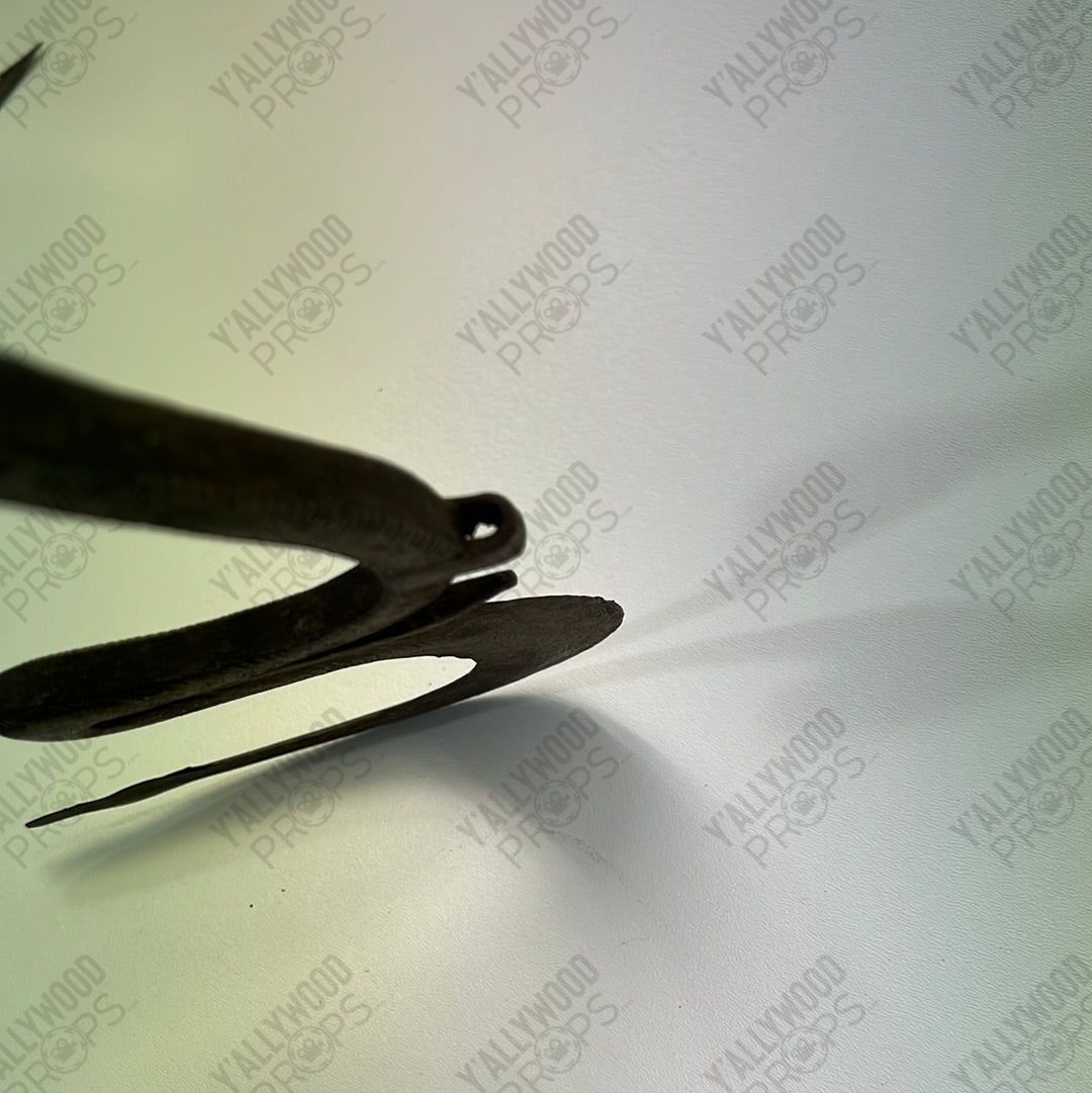 Black Panther Throwing Knife from T’Challas Quarters Movie Prop Y'allywood Props