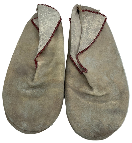 Youth Moccasins Killers of the Flower Moon (2023) Wardrobe Y'allywood Props 5y White