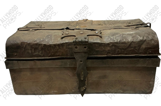 Time Capsule S8E11 The Vampire Diaries (2009-2017) Movie Prop Y'allywood Props Chest 2'x1'5"x11"