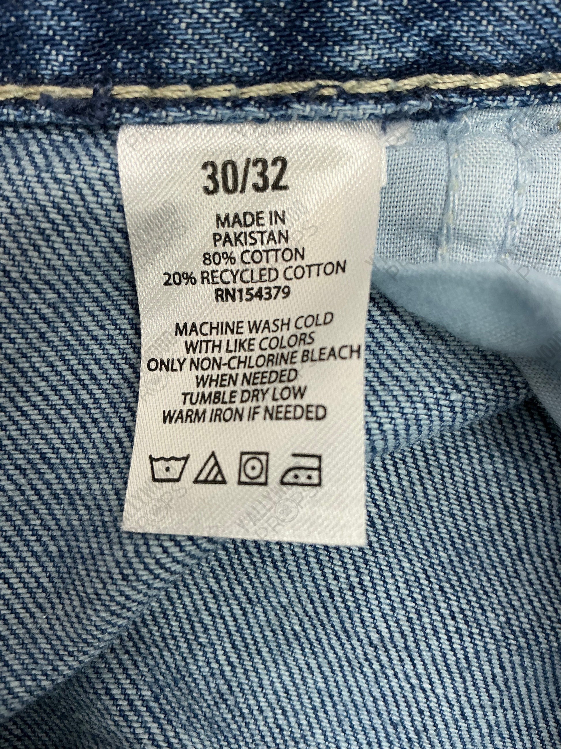 Tween Blerd Spence S4E3 Doom Patrol Wardrobe Y'allywood Props