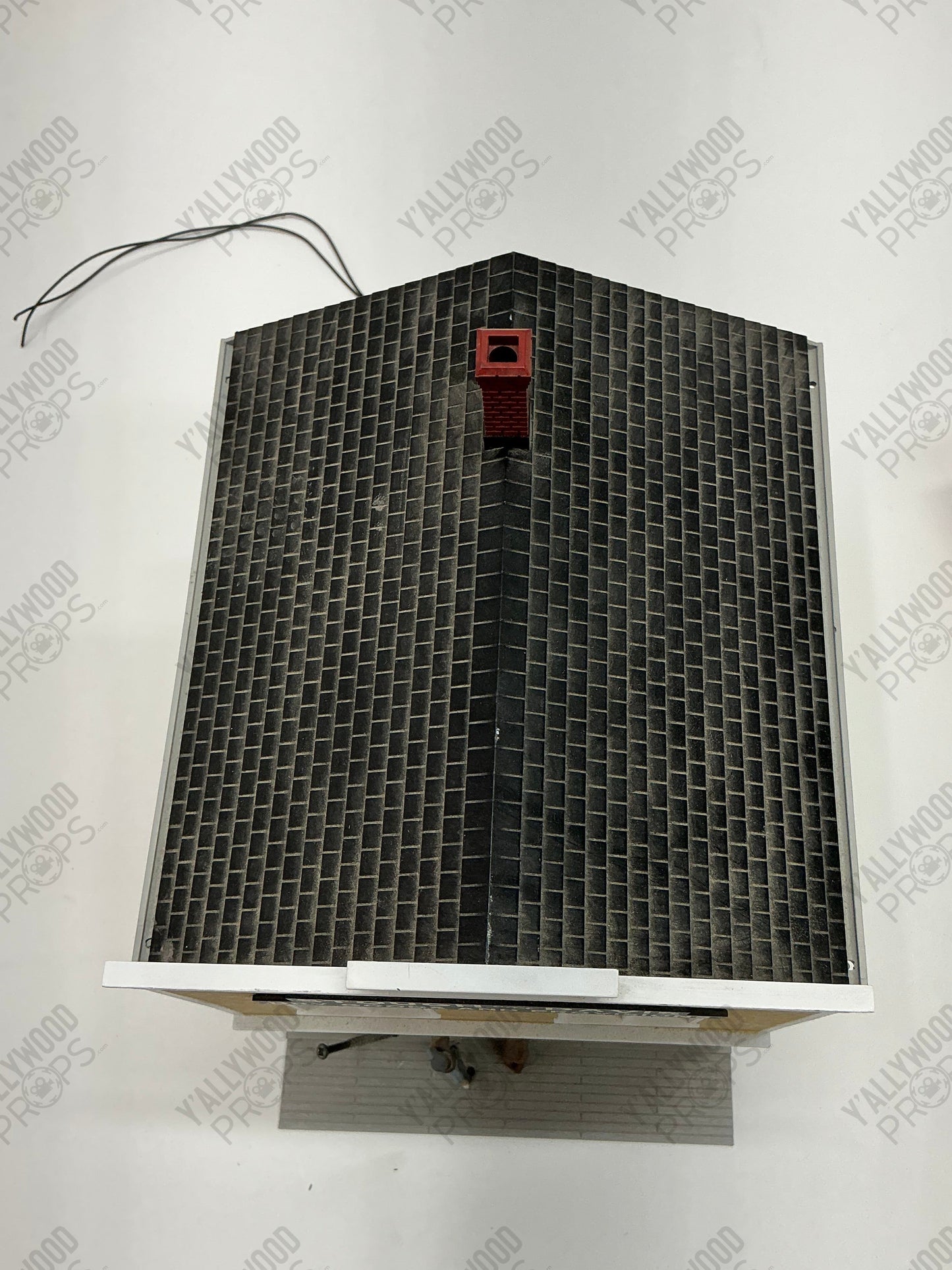 Model Building Cliff's Slot Car Diorama Doom Patrol (2019) Movie Prop Y'allywood Props