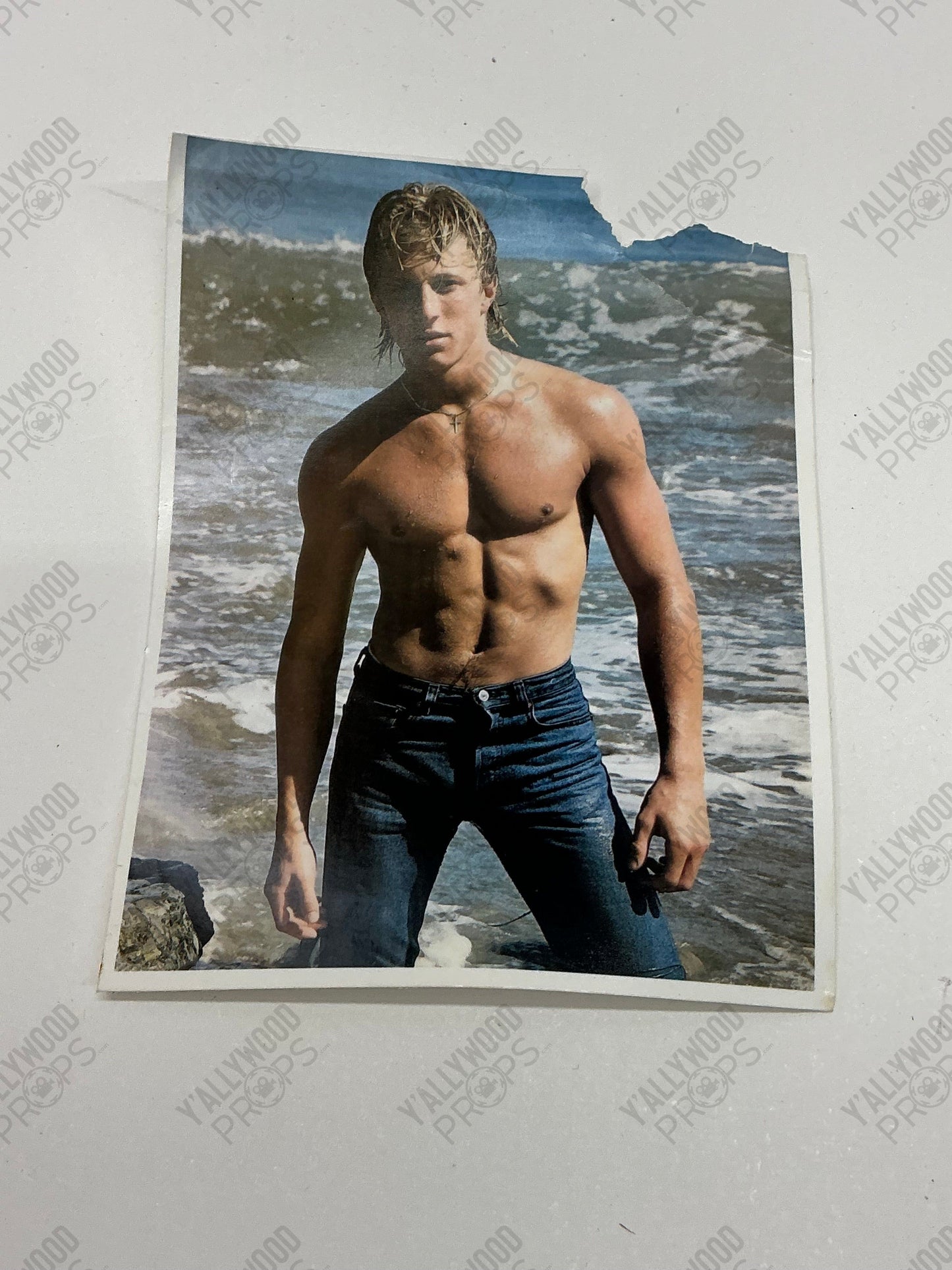 Johnny's Shoebox Keepsakes S3E6 Cobra Kai Movie Prop Y'allywood Props Photo 2 5x4" Screen Used