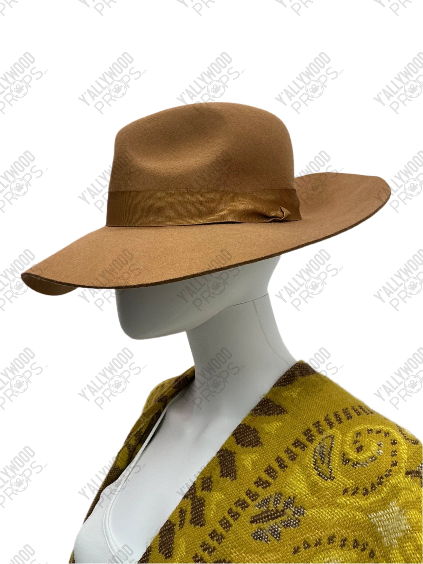 Eva Coachella Outfit The Idea of You (2024) Wardrobe Y'allywood Props