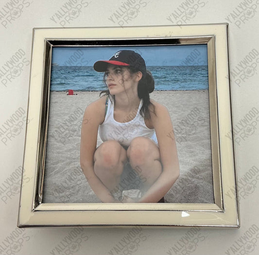 Picture Frames The Idea of You (2024) Wardrobe Y'allywood Props Izzy at Beach