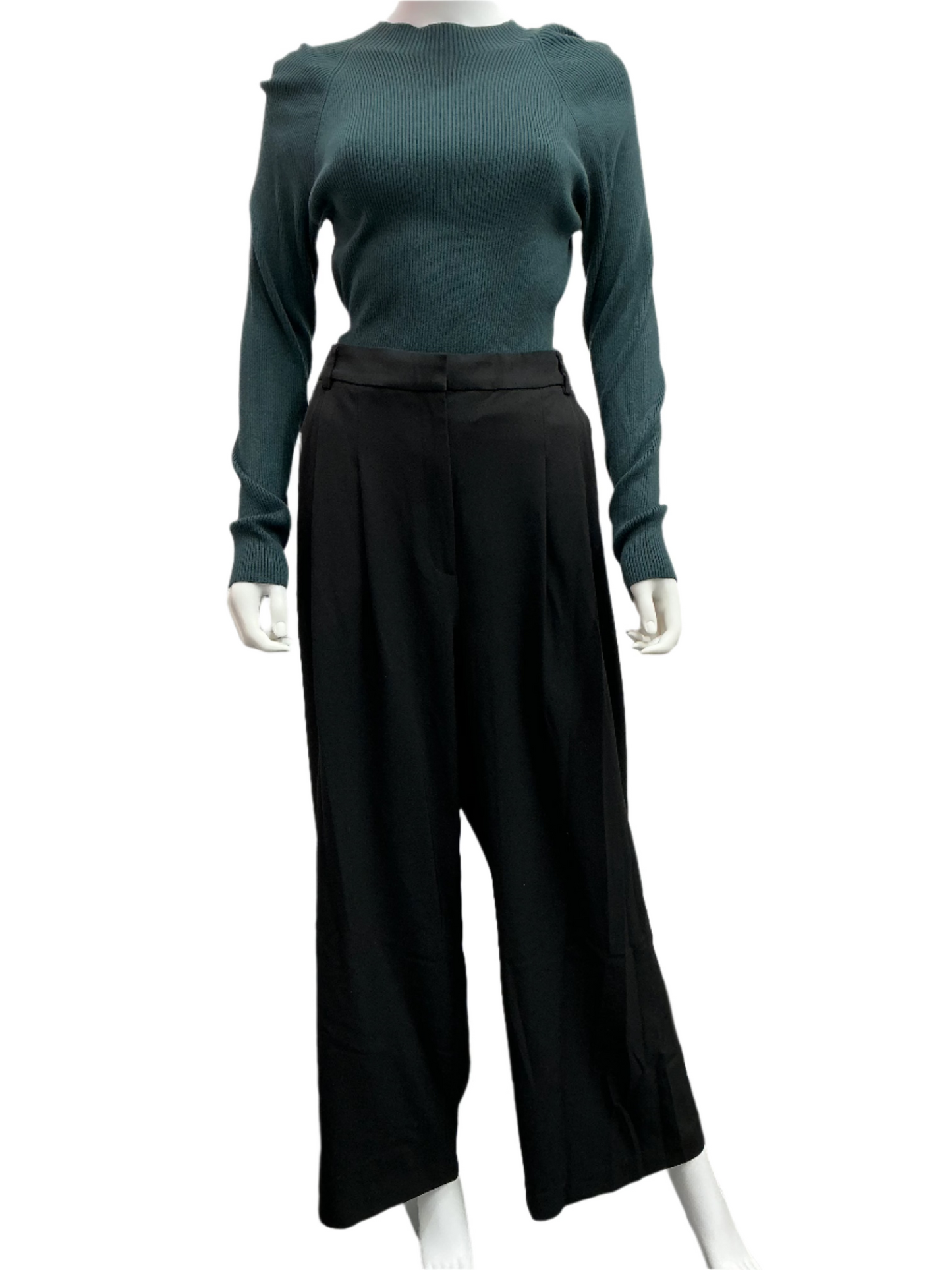 Jodie's Private Jet Pants The Idea of You (2024) Movie Prop Y'allywood Props