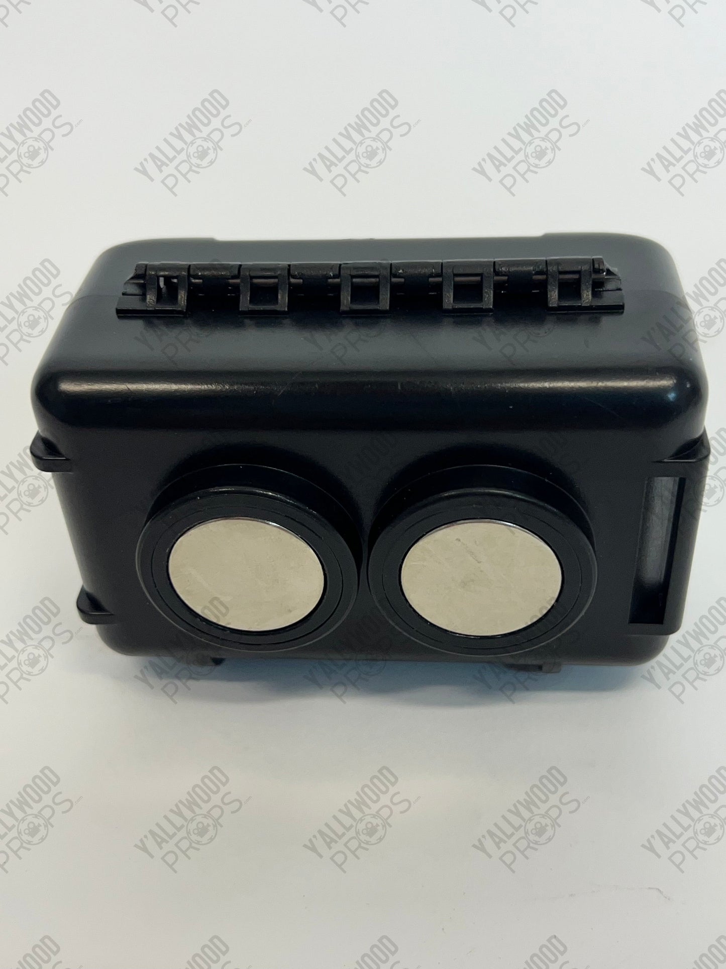 Mini-van Larusso Auto Group GPS Tracker S3E1 Cobra Kai Movie Prop Y'allywood Props