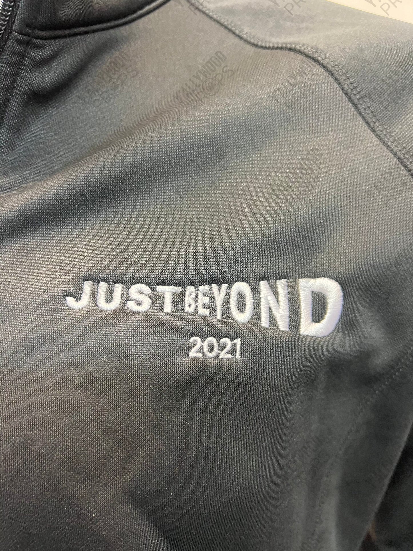 Just Beyond (2021 Disney Series) Jacket Cast & Crew Gift Large Wardrobe Y'allywood Props