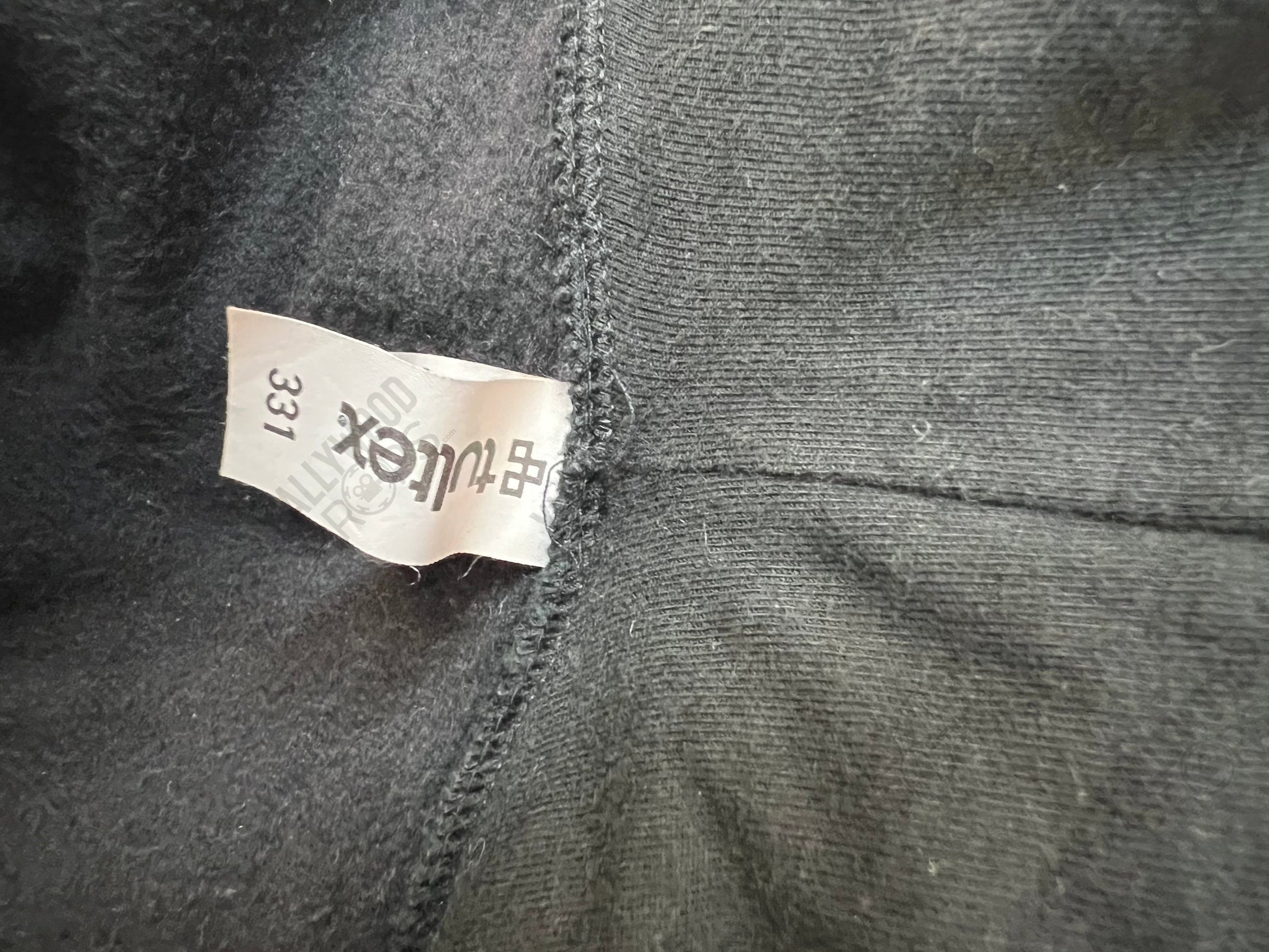 Red Notice (2021) Hoodie Sweatshirt Cast & Crew Gift 2XL Wardrobe Y'allywood Props