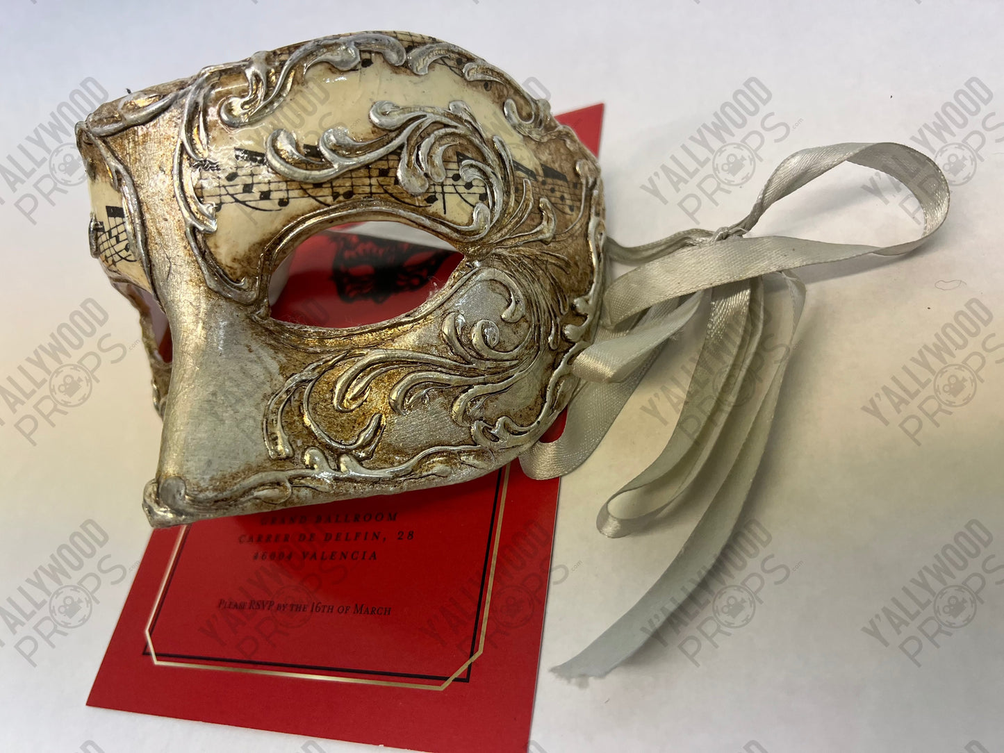 Ryan Reynold's Stunt Mask Masquerade Ball Red Notice (2021) Movie Prop Y'allywood Props