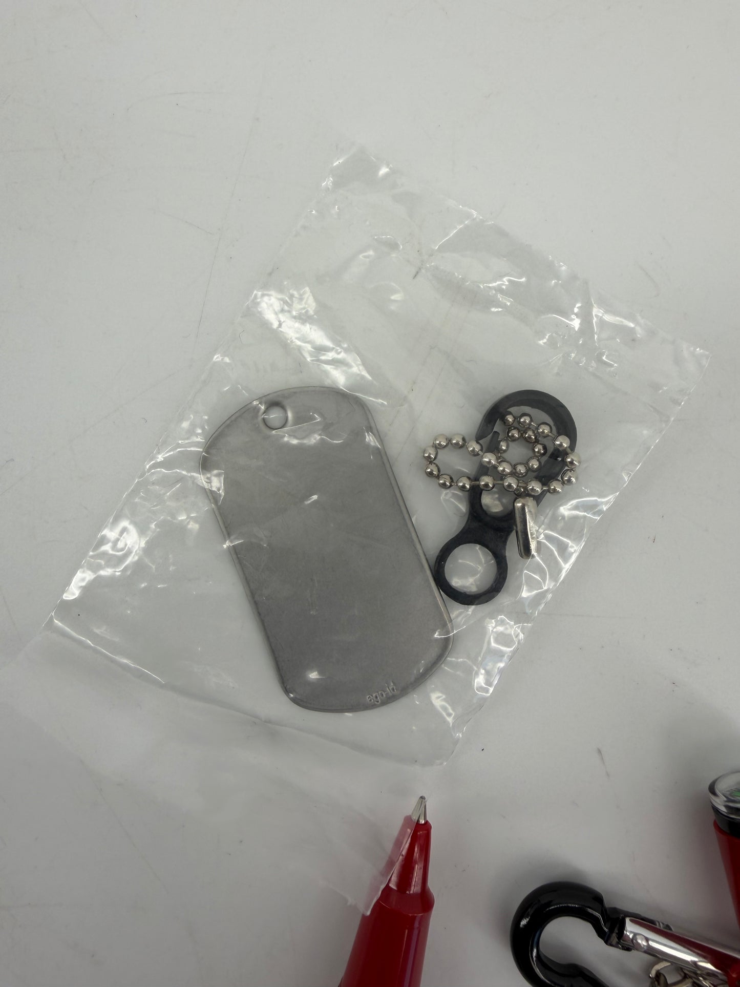 Key Chain Pen, Compass & Dog Tag Cast & Crew Gift Body of Lies (2008) Crew Gift Y'allywood Props