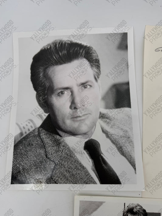 Martin Sheen Photos w/ Letter from his Assistant for Alfred Hitchcock Presents Movie Prop Y'allywood Props