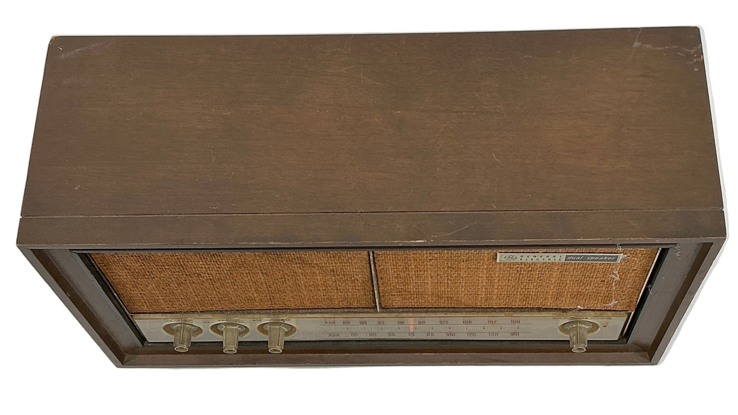 Radio from Hopper's Cabin Stranger Things (2016-2025) Movie Prop Y'allywood Props