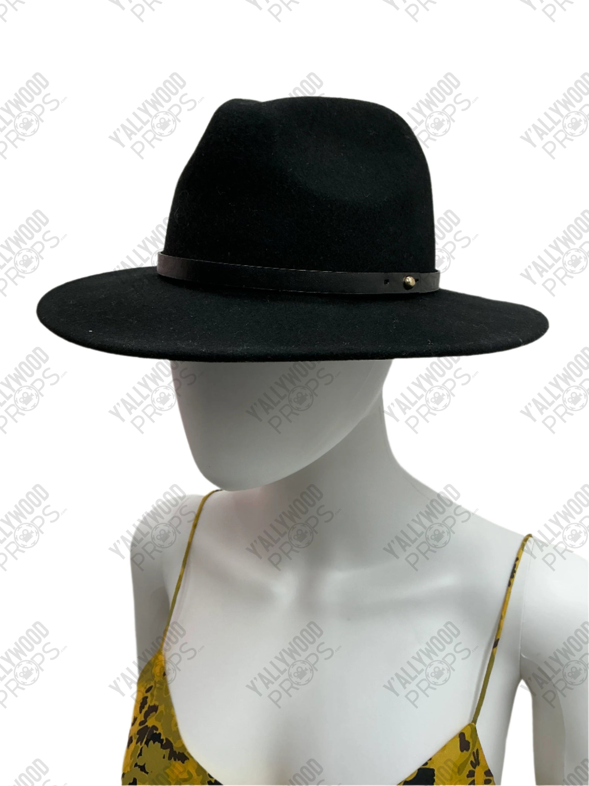 Priya's Berlin Outfit The Idea of You (2024) Wearable Wardrobe Y'allywood Props Priya's Berlin Hat