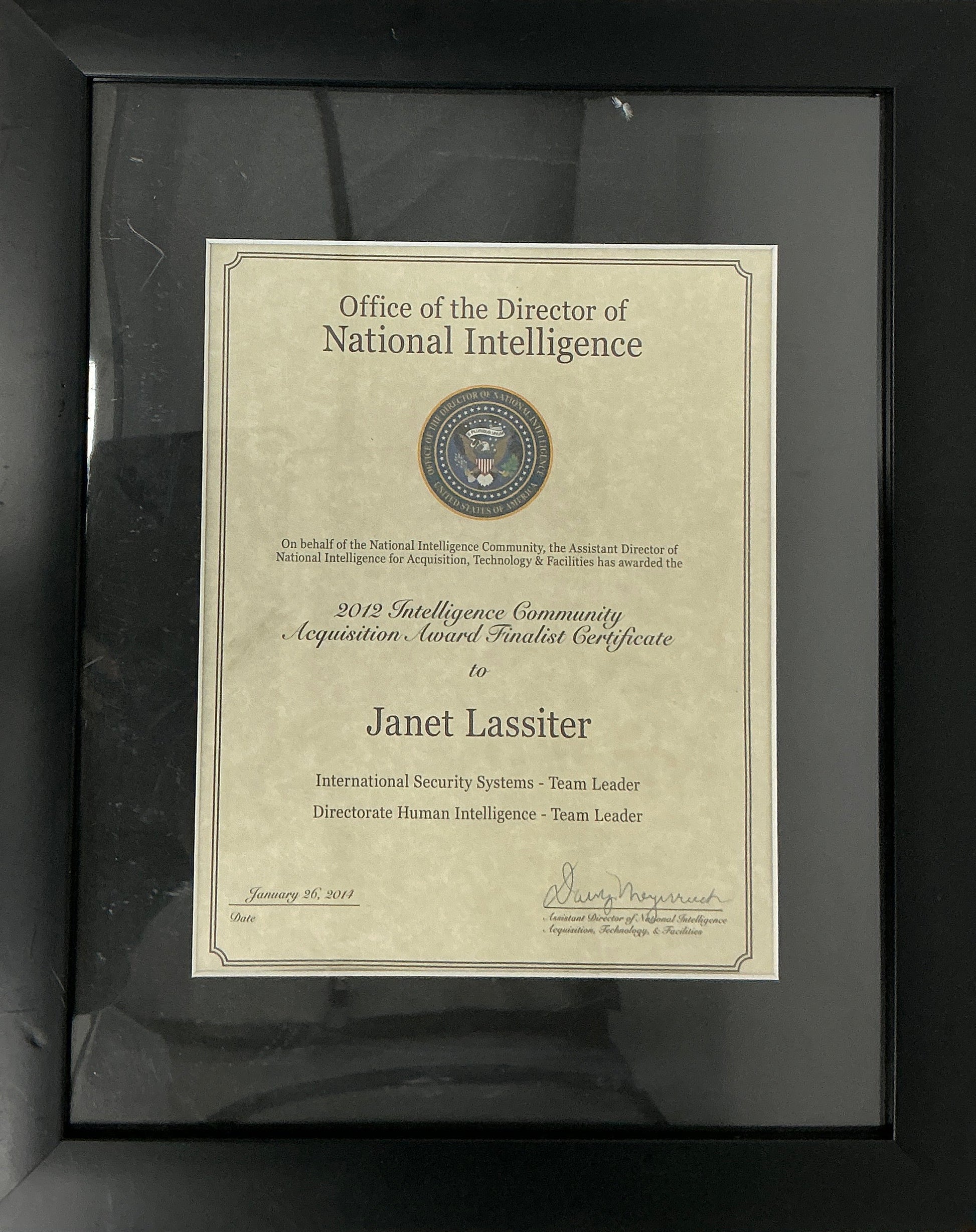Janet Lassiter’s National Intelligence Award Gemini Man (2019) Movie Prop Y'allywood Props