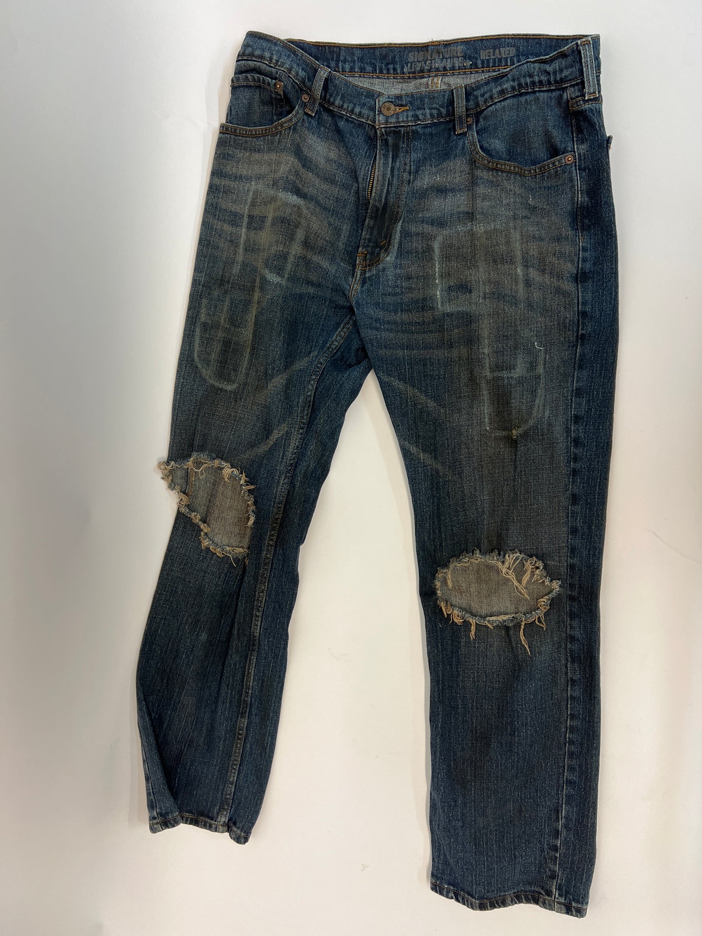 Cliff, Robot Man’s Jeans Doom Patrol Movie Prop Atlanta Brick Co Hero 36x32 Lot 57  