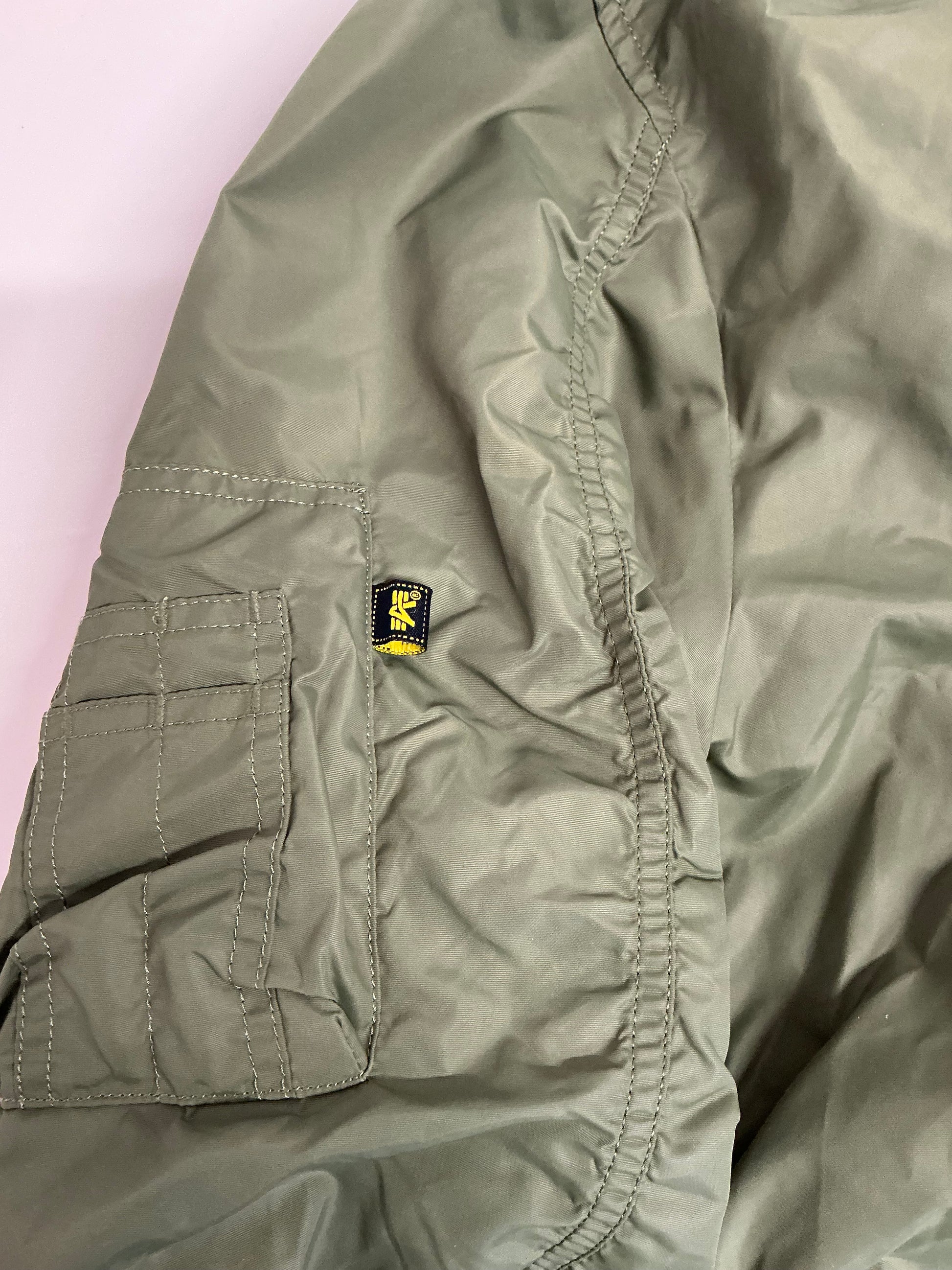 Captain Marvel Flight Jacket Cat & Crew Gift (2019) Memorabilia Y'allywood Props
