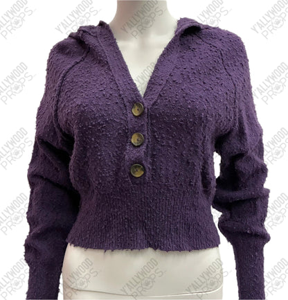 Izzy's Sweater The Idea of You (2024) Wardrobe Y'allywood Props