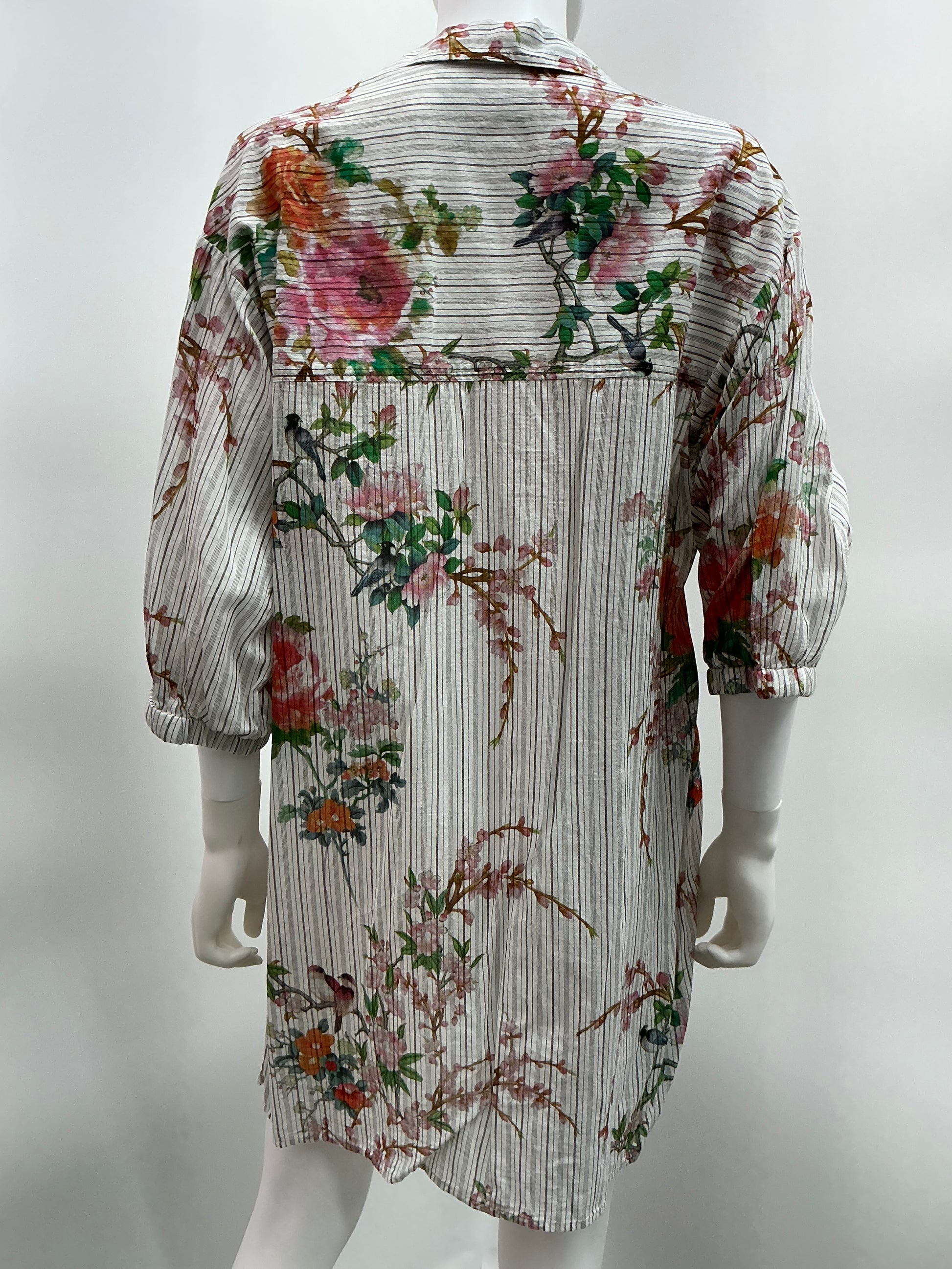 Tracy's Dinner Outfit The Idea of You (2024) Movie Prop Y'allywood Props