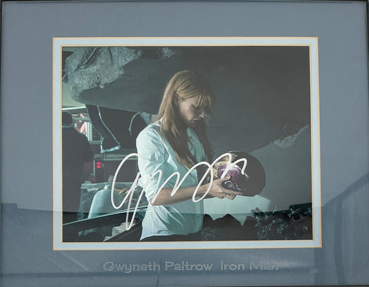 Pepper Potts, Gwyneth Paltrow Signed 8"x10" Iron Man Photo Movie Prop Y'allywood Props