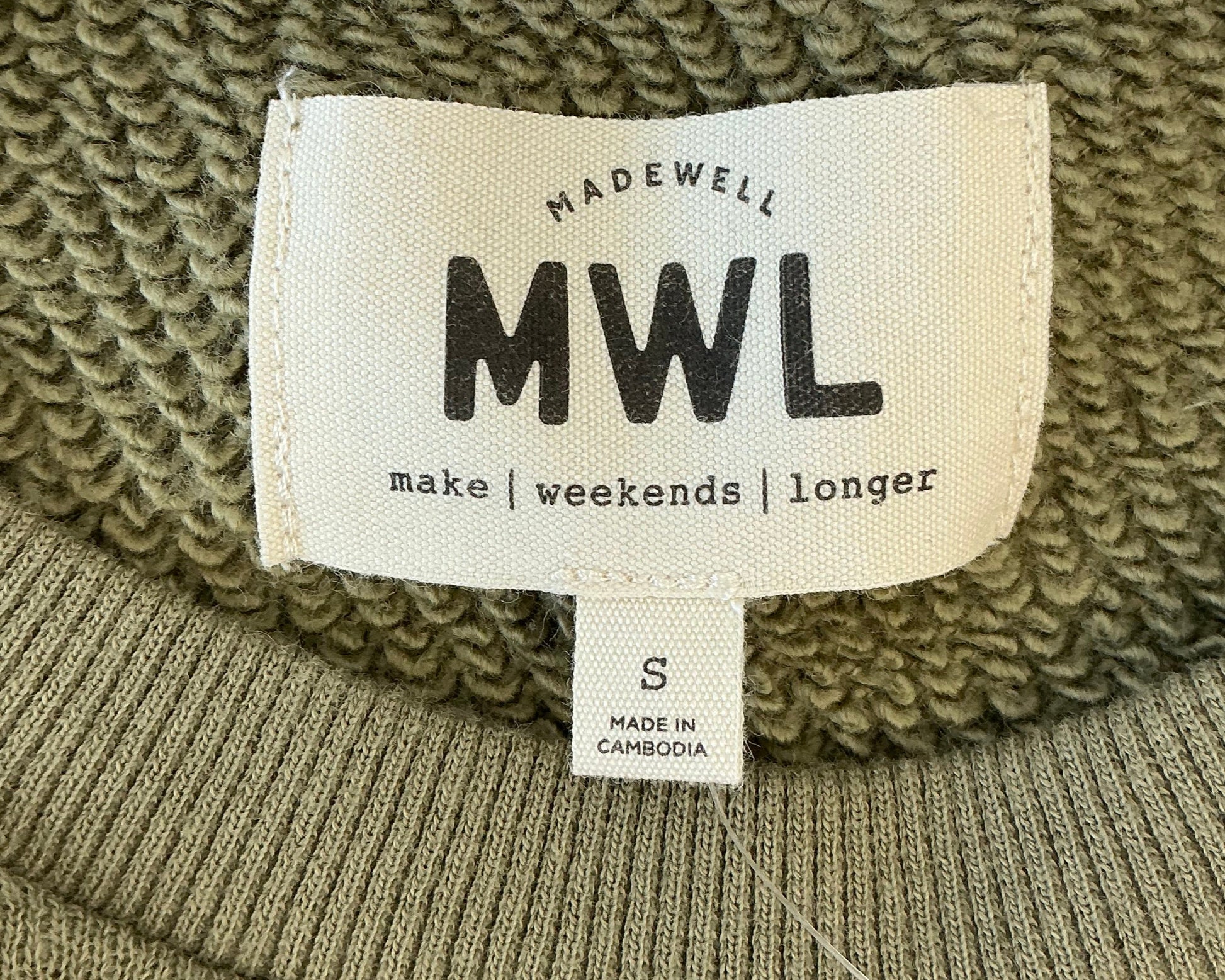 Madewell Crop Long Sleeve Top Unknown Film Wardrobe Wardrobe Y'allywood Props