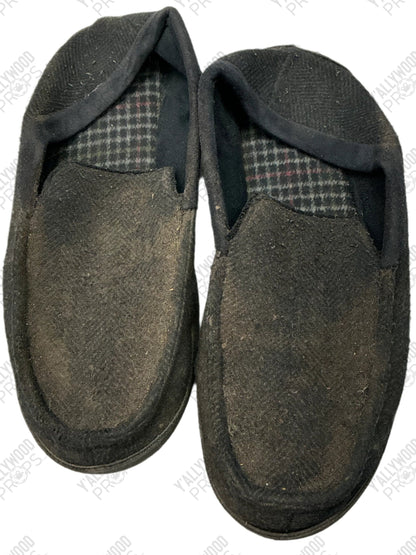 Flex Comfort Slippers S1E14 Doom Patrol (2019) Wearable Wardrobe Y'allywood Props