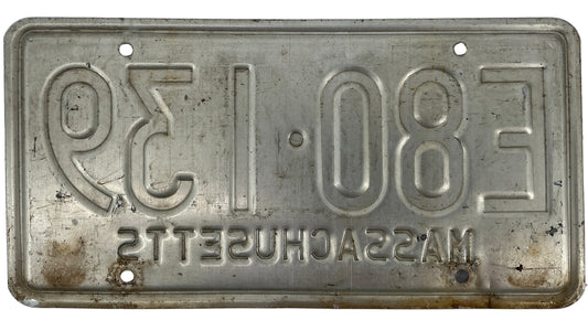 Aaron's License Plate The Walking Dead (2010-2022) Memorabilia Y'allywood Props