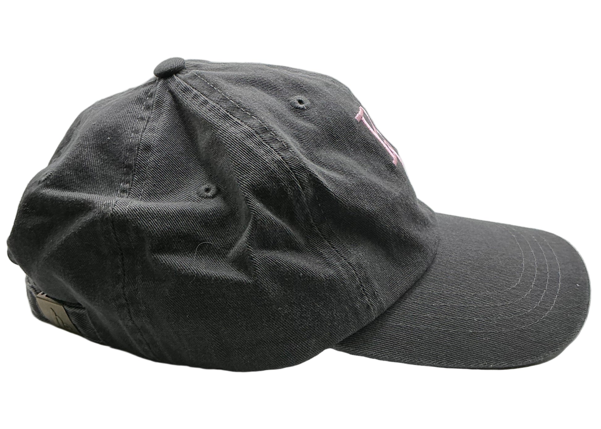 Cast & Crew Gift Hat Big Little Lies (2017-2026) Wearable Wardrobe Y'allywood Props
