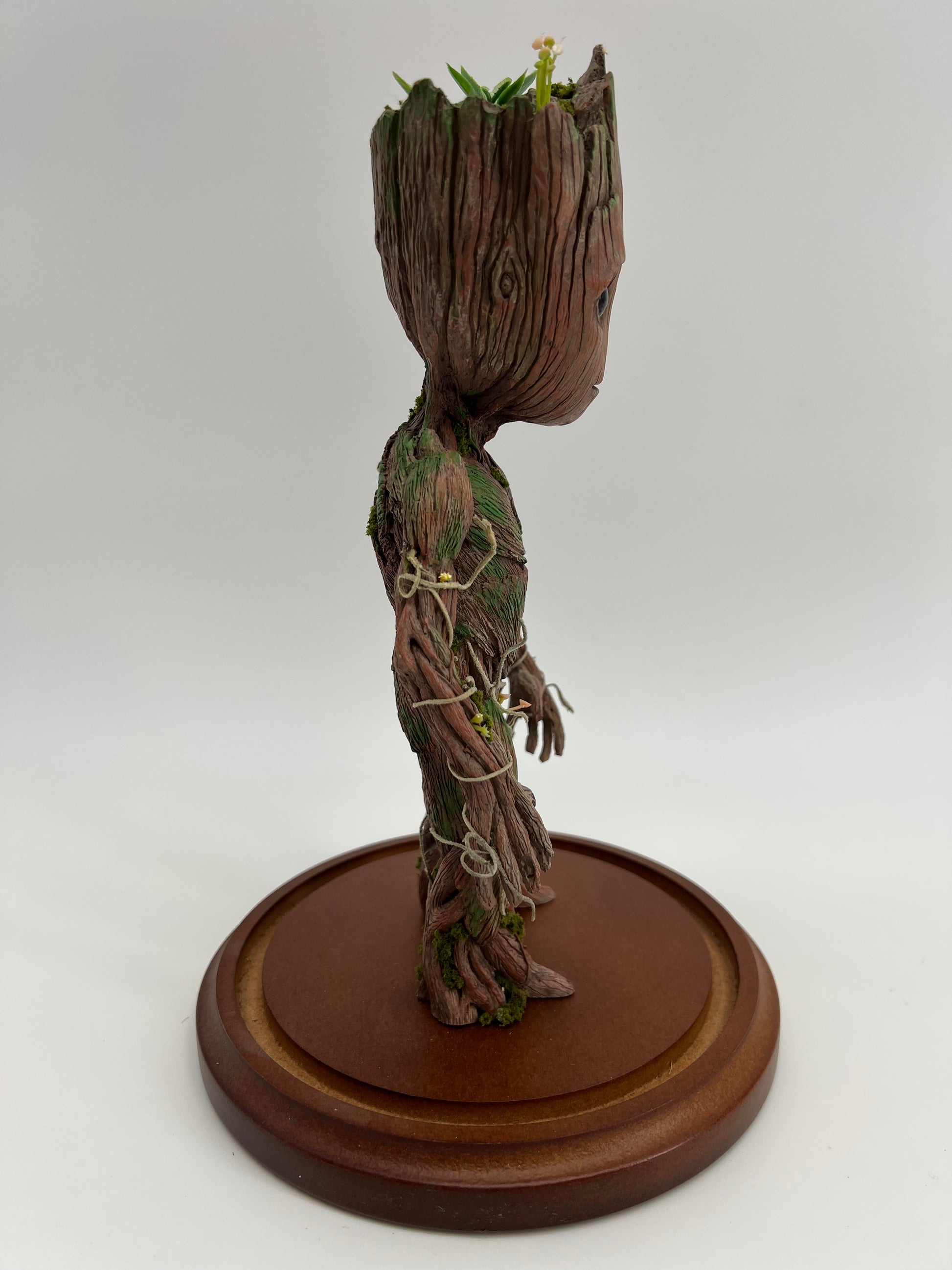 Groot Model The Guardians of the Galaxy Vol. 2 Crew Gift Memorabilia Y'allywood Props