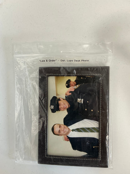 Detective Lupo's Desk Photo Law & Order (2007-2010) Movie Prop Y'allywood Props