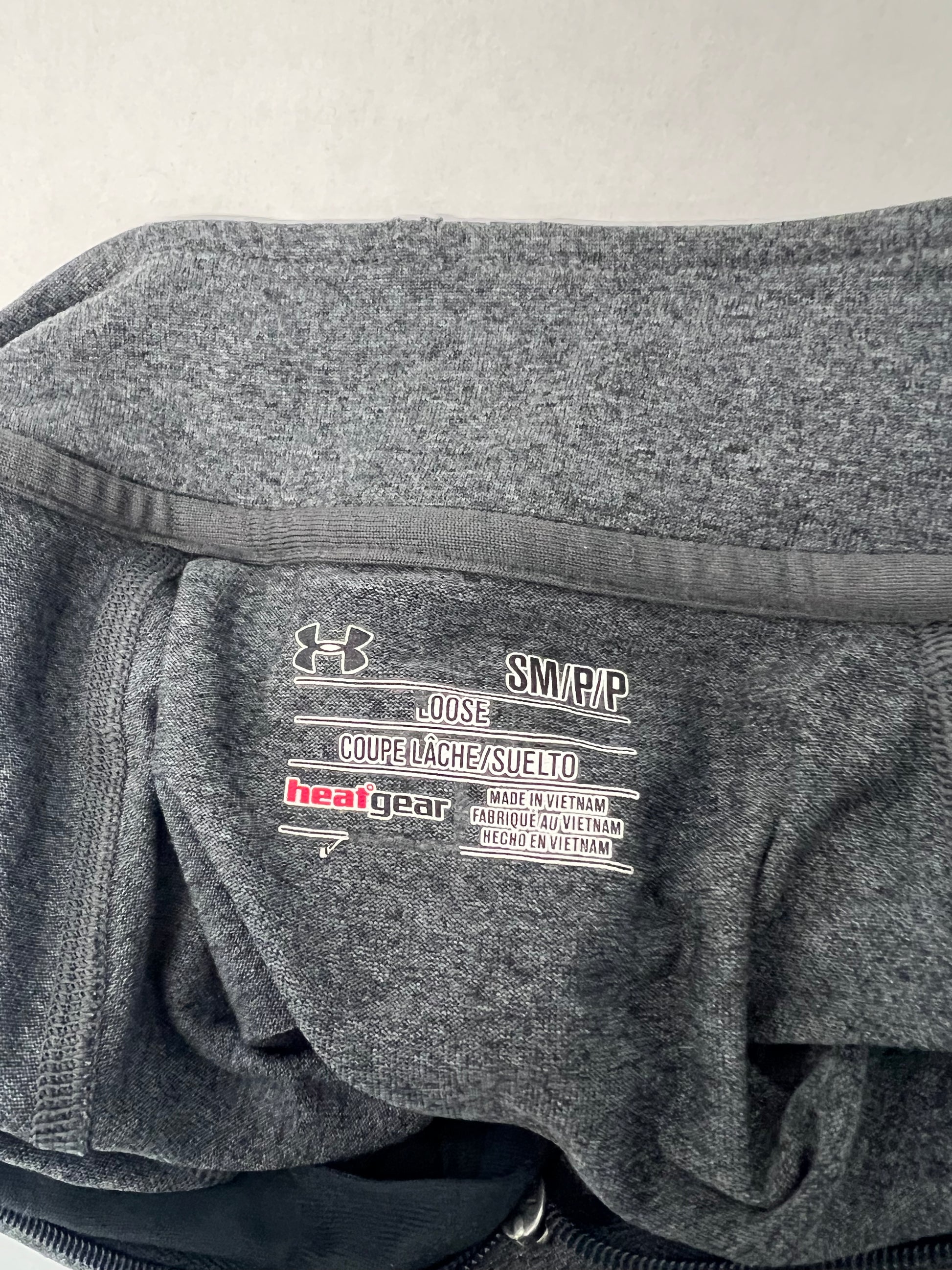 Rampage (2018) Pullover Cast & Crew Gift Small Movie Prop Y'allywood Props   