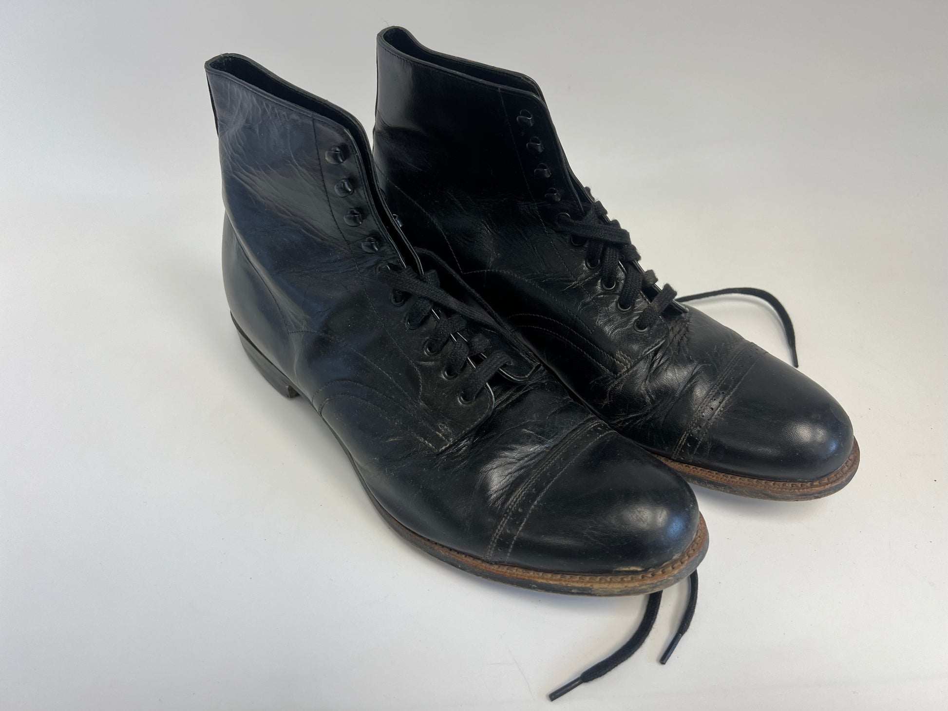 Barney McBride's Suit Scene 119-123 Killers of the Flower Moon (2023) Wardrobe Y'allywood Props