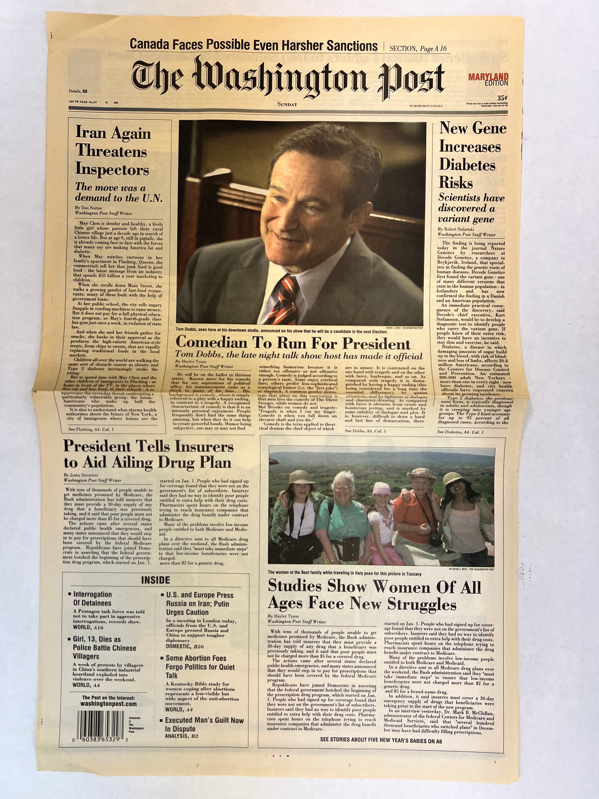 Robin Williams Newspaper Man of the Year (2006) Movie Prop Y'allywood Props