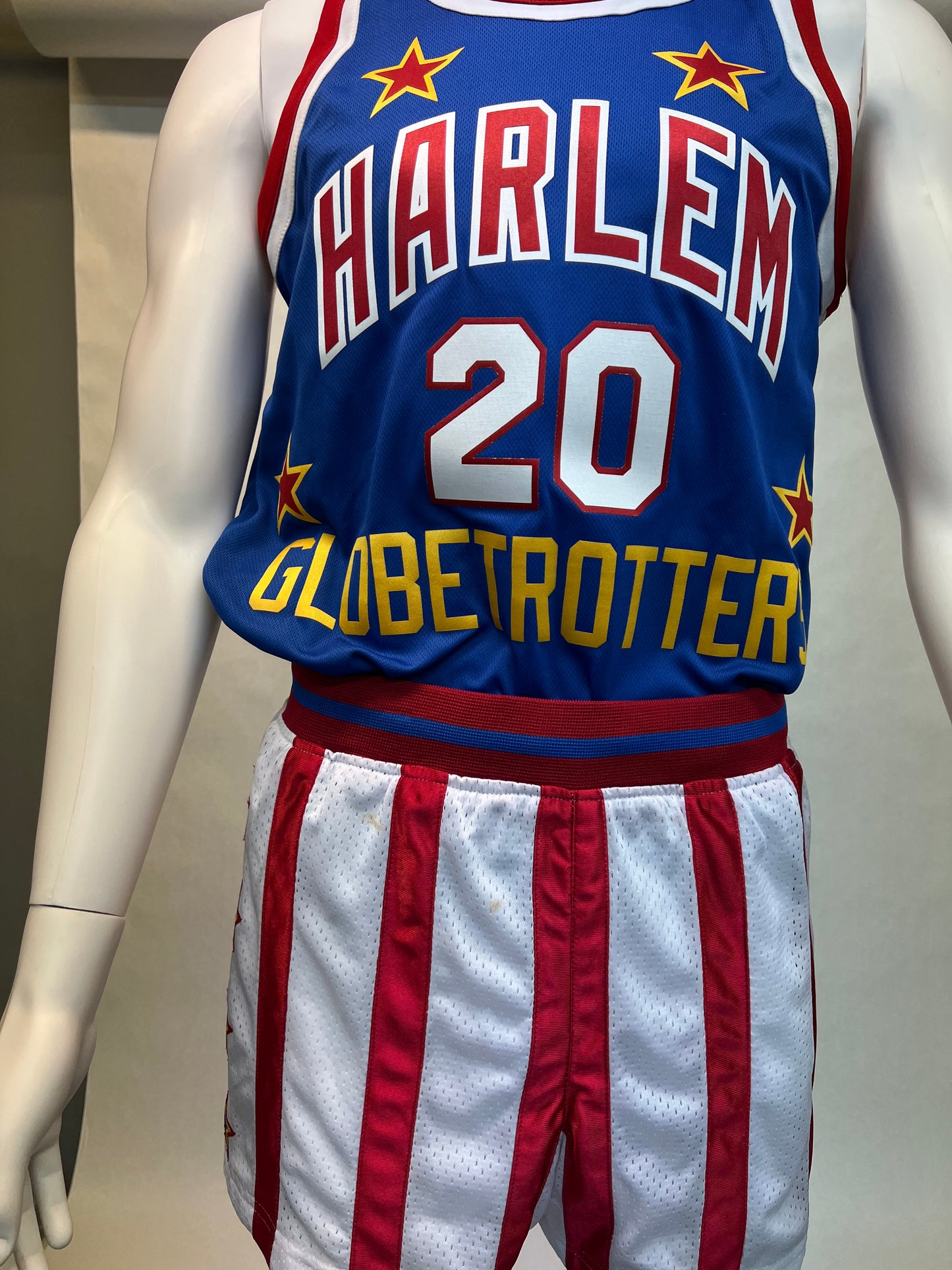 Ladies Man Andy (Matt Bush) Harlem Globetrotters Uniform S4E9 The Goldbergs Movie Prop Y'allywood Props