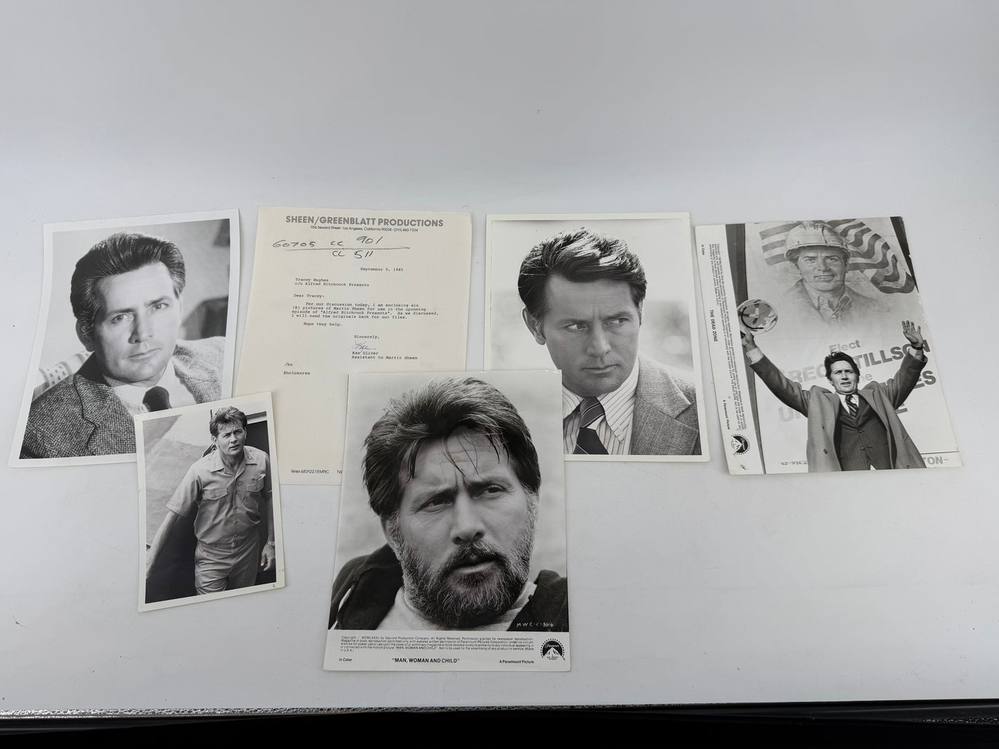 Martin Sheen Photos w/ Letter from his Assistant for Alfred Hitchcock Presents Movie Prop Y'allywood Props