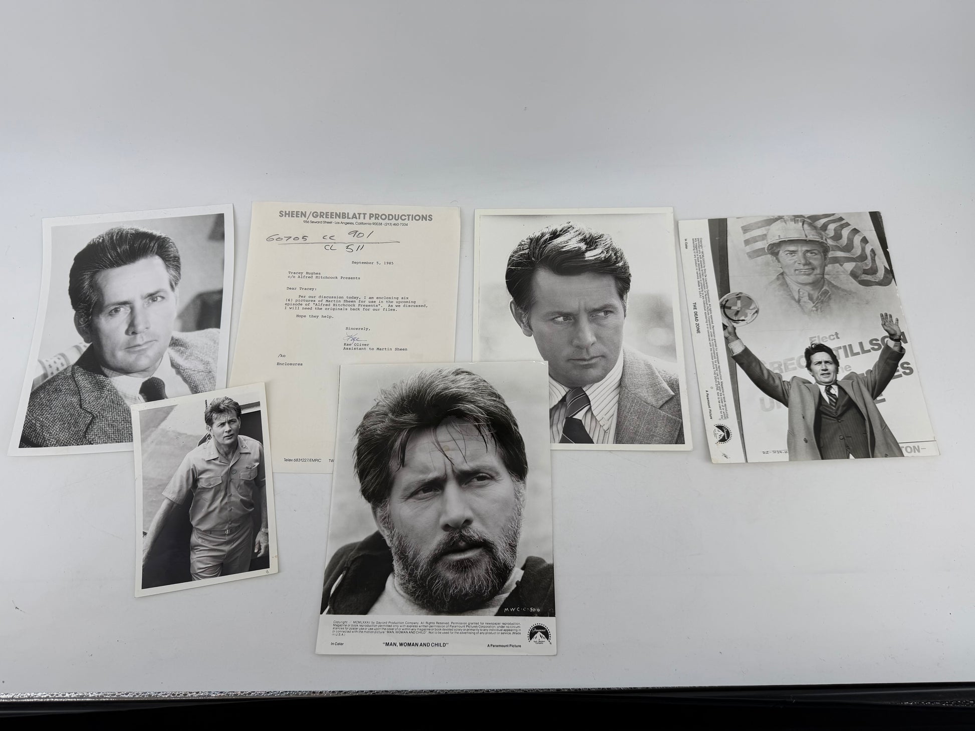 Martin Sheen Photos w/ Letter from his Assistant for Alfred Hitchcock Presents Movie Prop Y'allywood Props